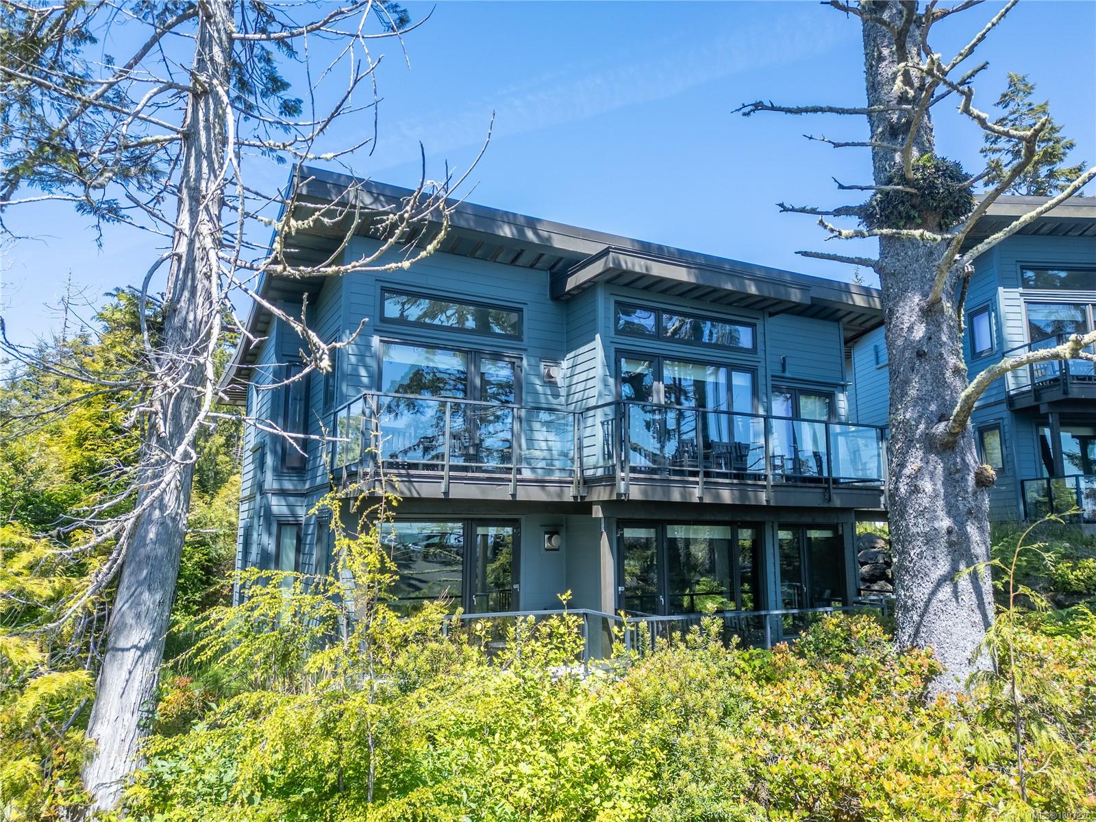 596 Marine Dr Apt 1104, Ucluelet, BC V0R 3A0