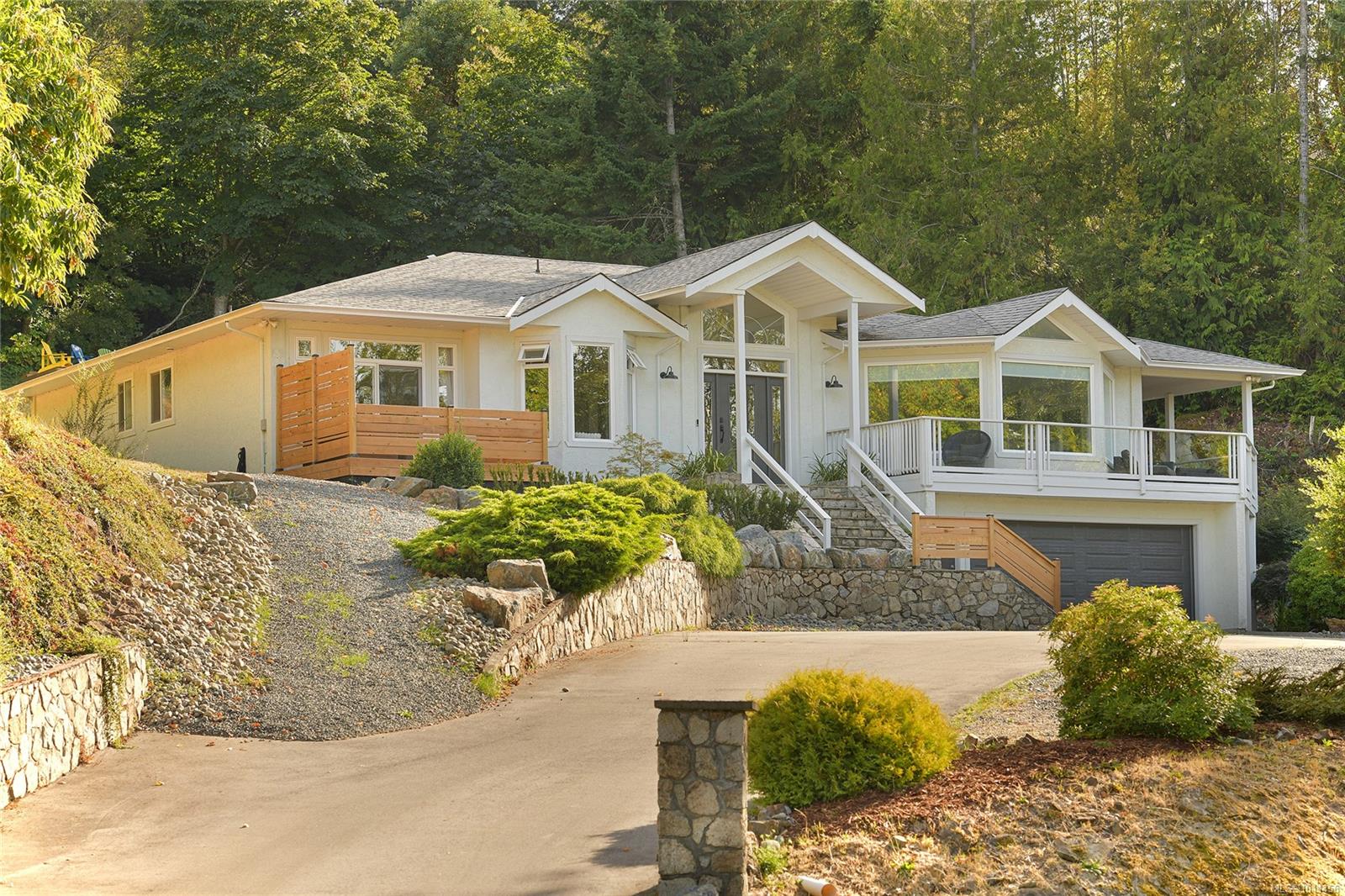 1238 Bluebell Pl, North Saanich, BC V8L 5J8