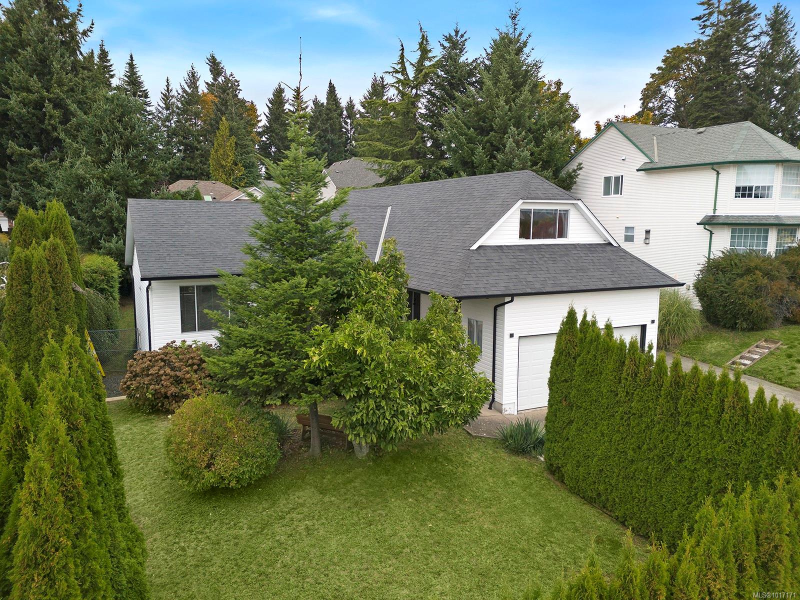 1327 Malahat Dr, Courtenay, BC V9N 8B2