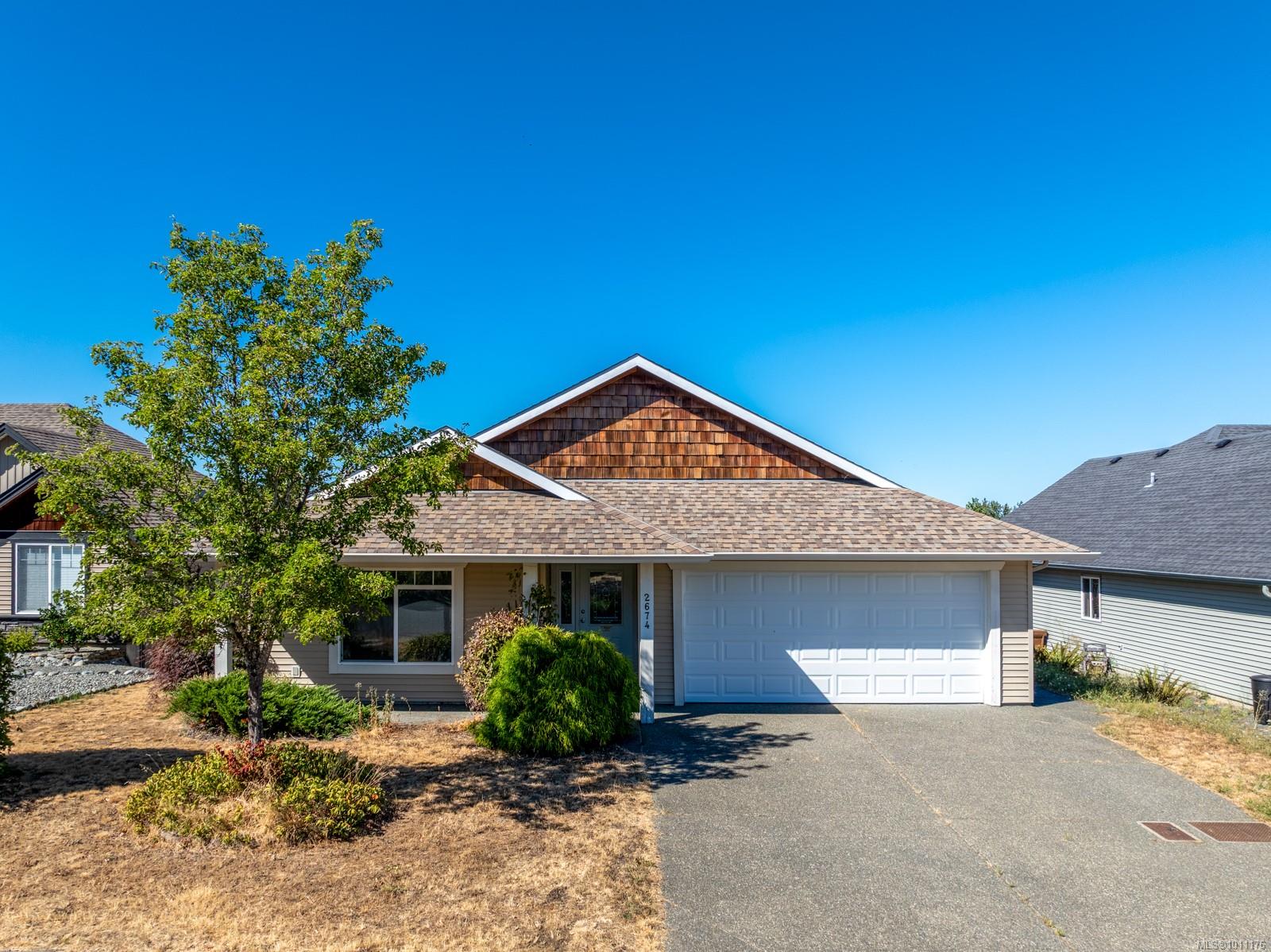 2674 Rydal Ave, Cumberland, BC V0R 1S0