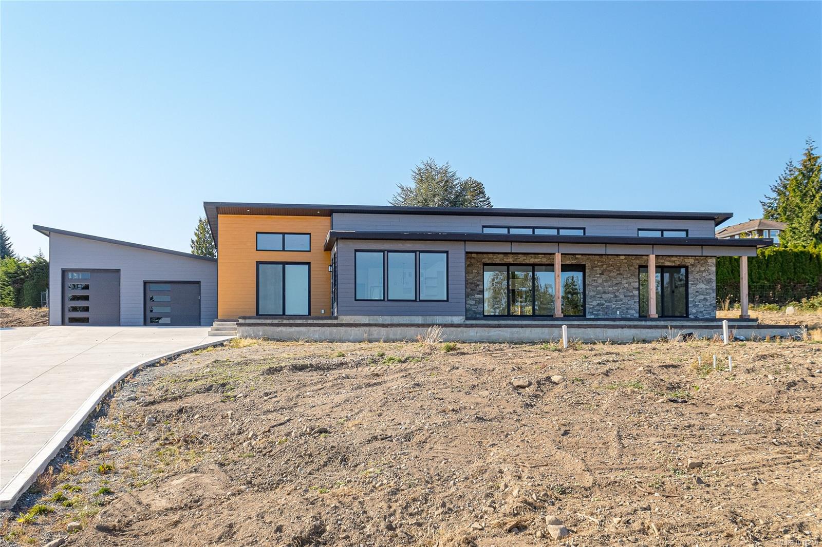 10928 Grandview Rd, Ladysmith, BC V9G 1Z7