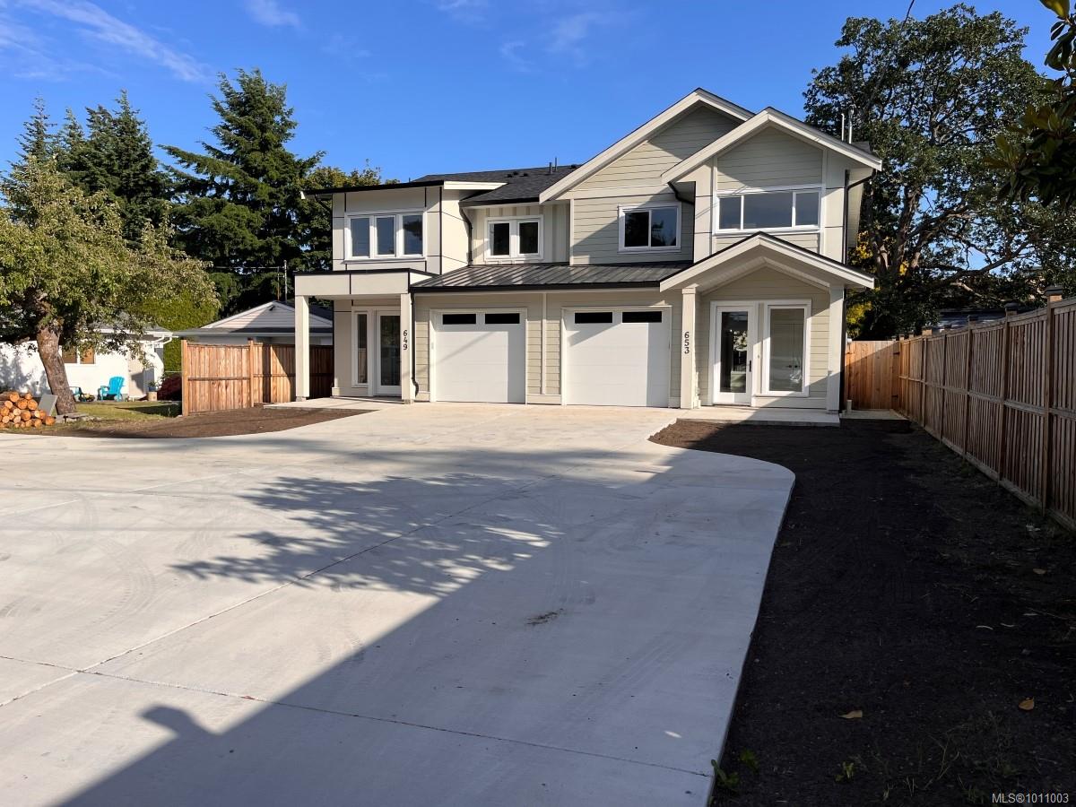 649 Hoffman Ave, Langford, BC V9B 3A6