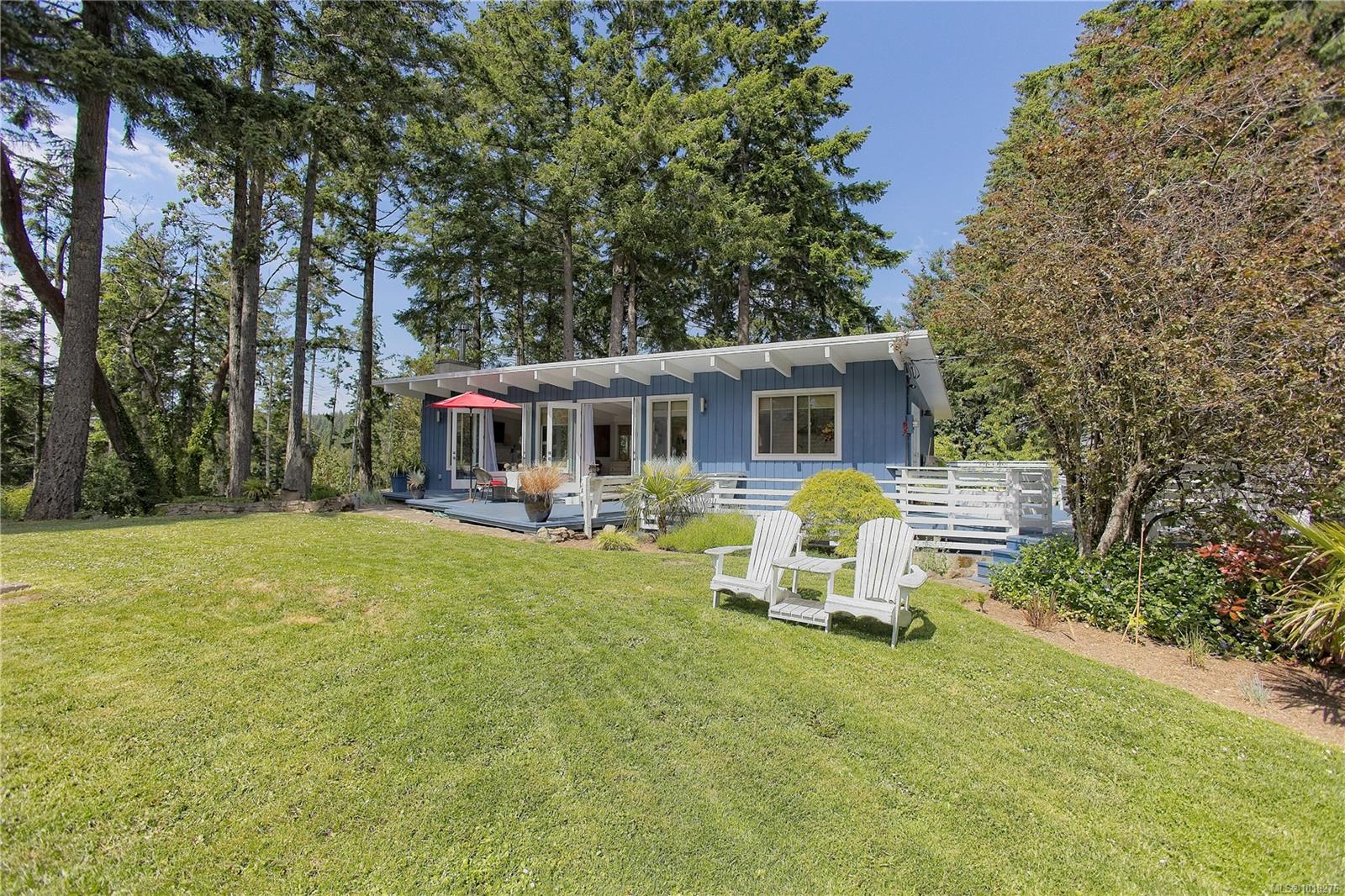 310 Woodland Dr, Salt Spring, BC V8K 1J6