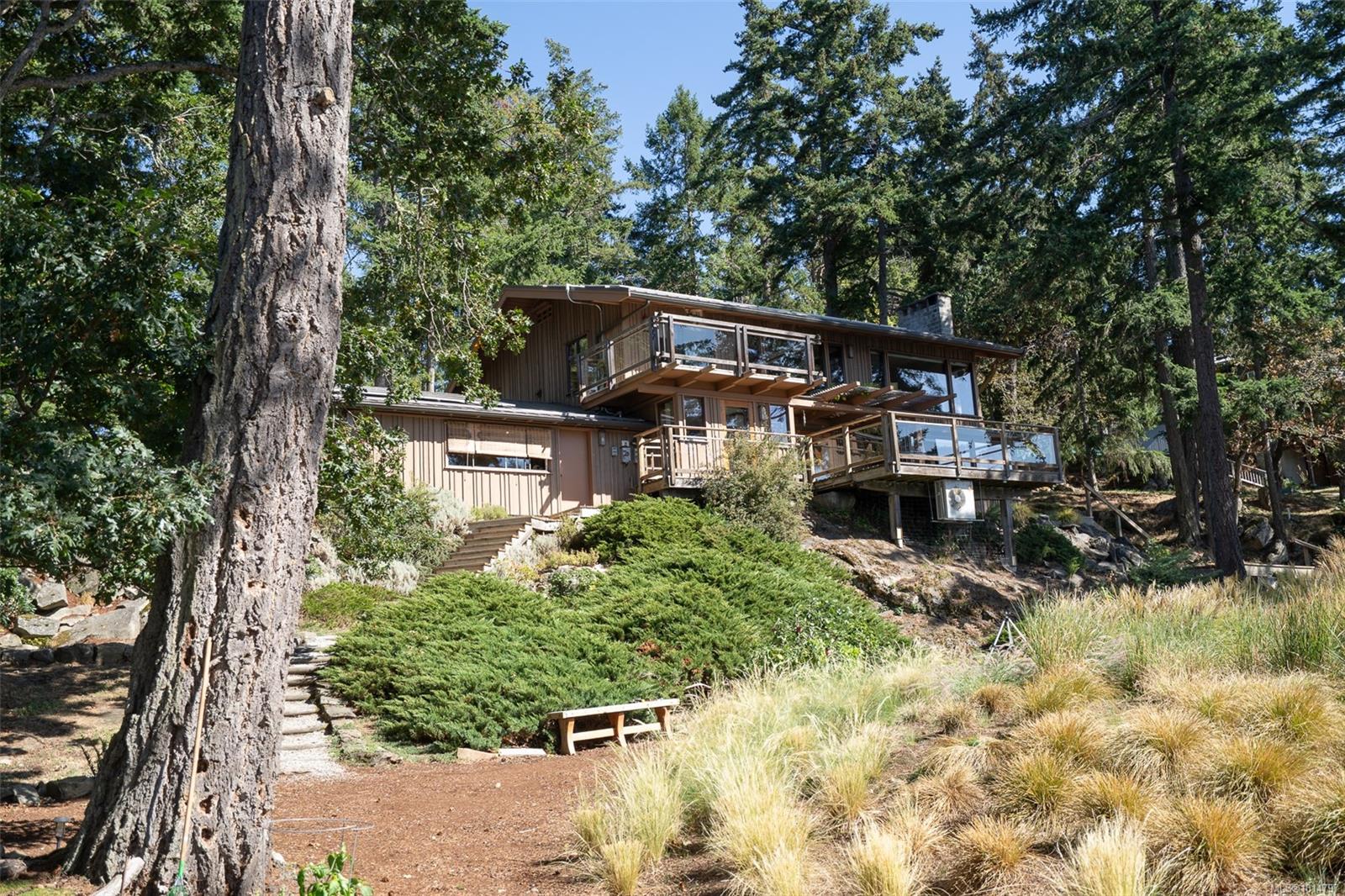 124 Margaret Ave, Salt Spring, BC V8K 1H4