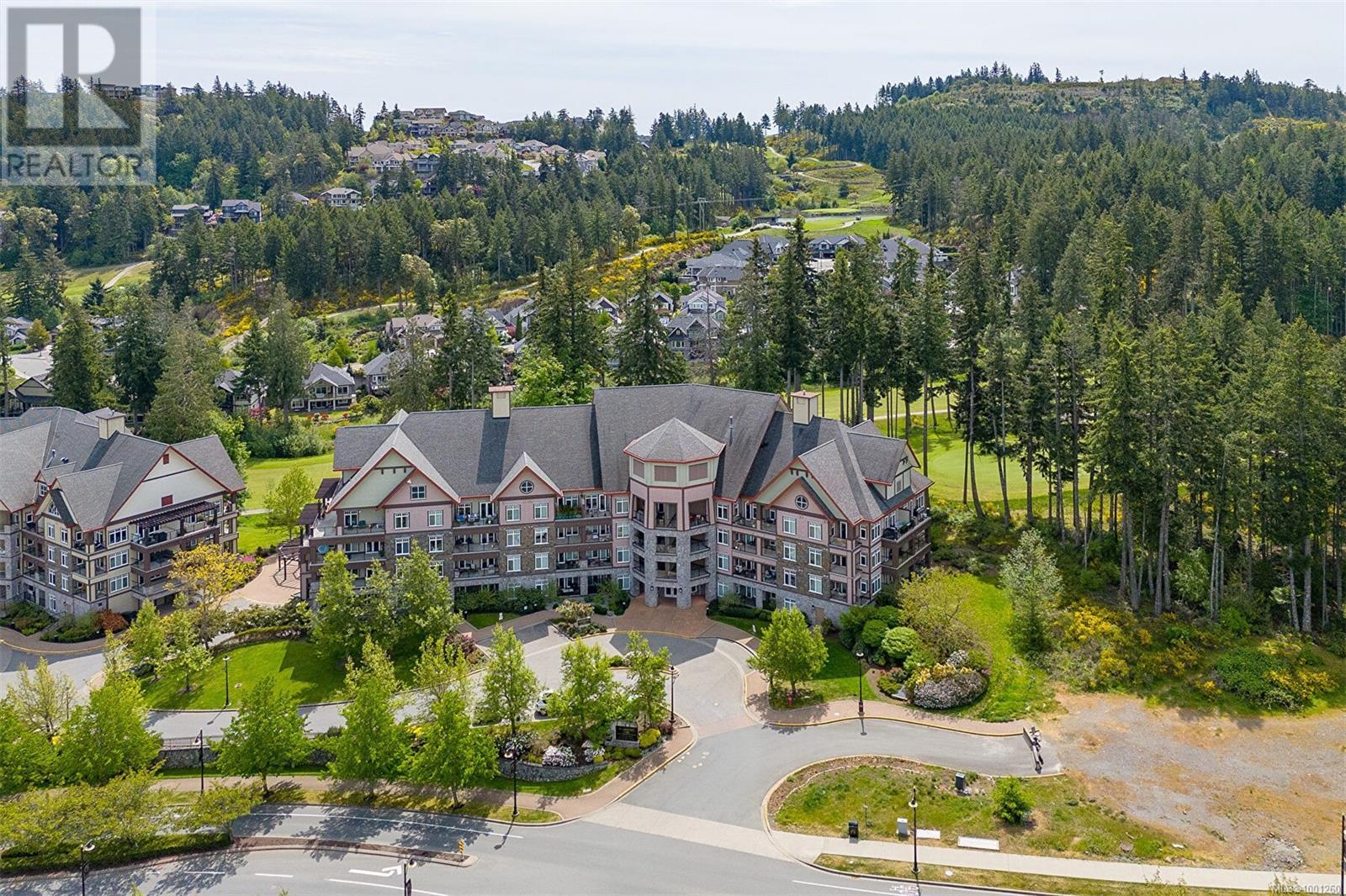1395 Bear Mountain Pkwy Unit 210 Pkwy, Langford, BC V9B 0E1