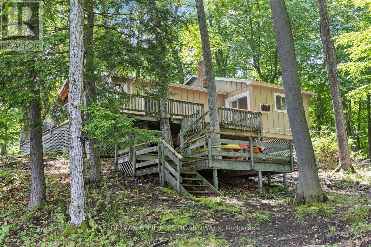 6296 Big Rideau Rd, Rideau Lakes, ON K0G 1V0