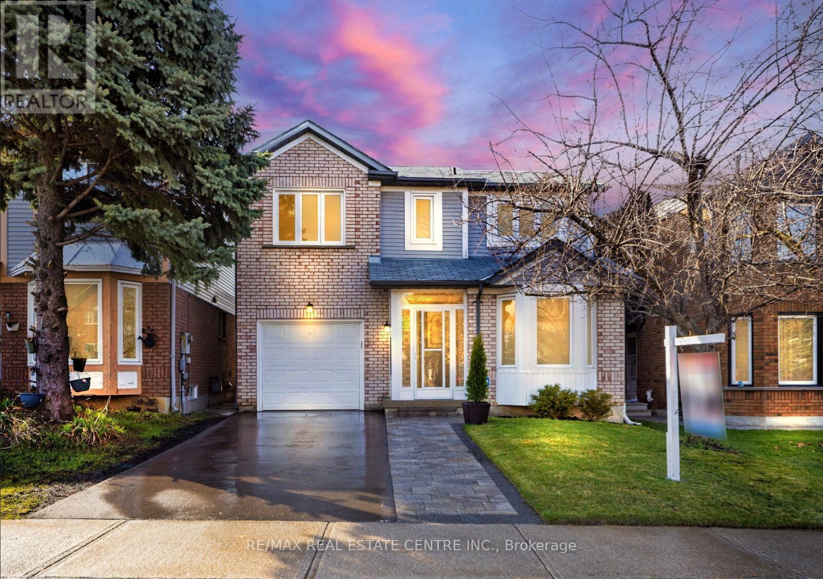 142 Ural Cir, Brampton, ON L6R 1H1