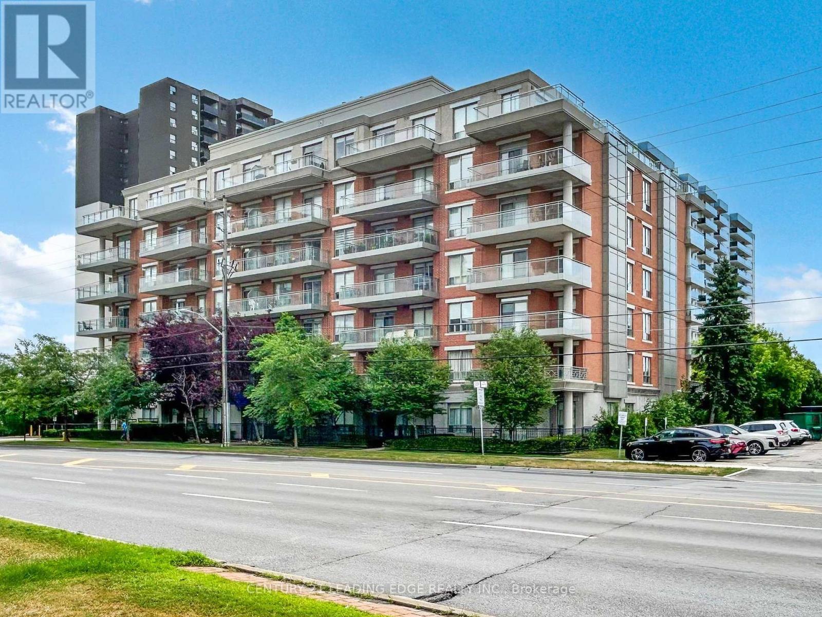 777 Steeles Ave W, Toronto, ON M2R 3Y4