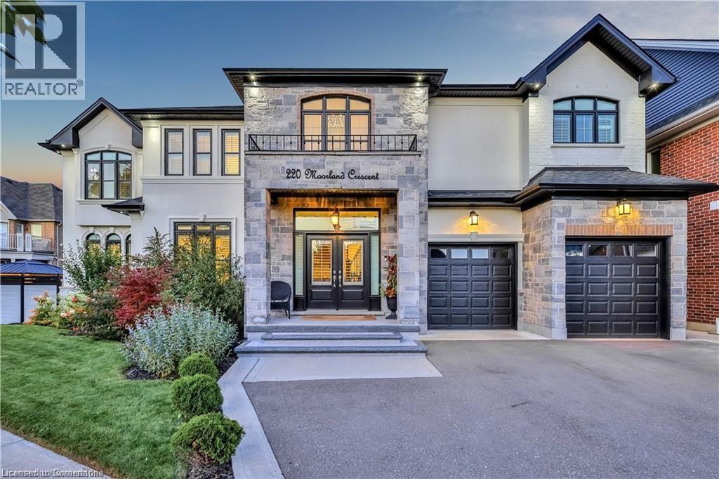 220 Moorland Cres, Ancaster, ON L9K 1S6