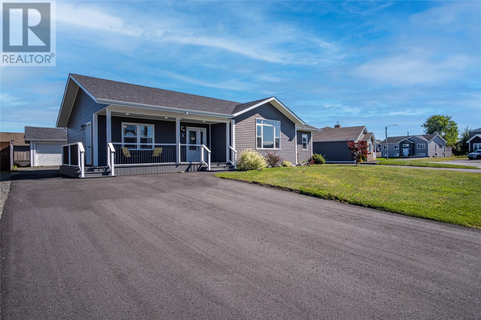 4 Sampson Cres, Grand Falls-windsor, NL A2B 0B4