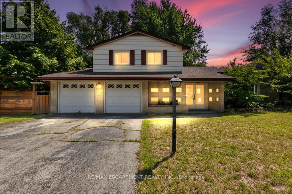 3050 Woodward Ave, Burlington, ON L7N 2M2