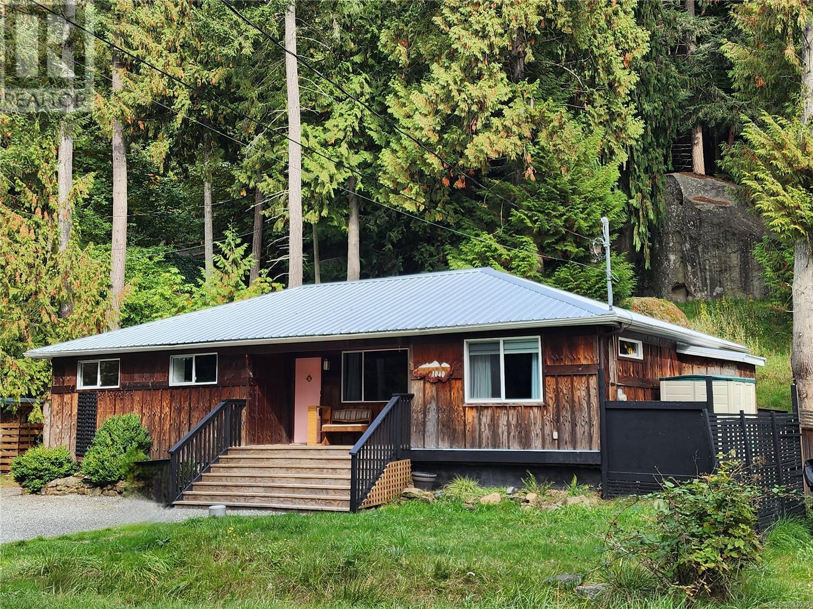 1040 Harrison Way, Gabriola Island, BC V0R 1X2
