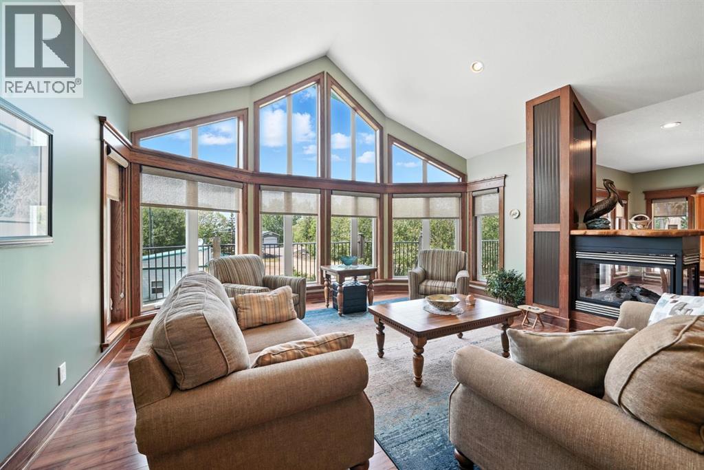 11 Aimie Ave, White Sands, AB T0C 2L0
