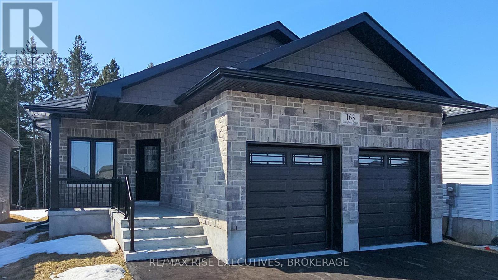 173 Creighton Dr, Loyalist, ON K0H 2H0