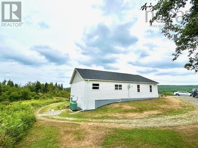 87 Pool Rd, Sheet Harbour, NS B0J 3B0