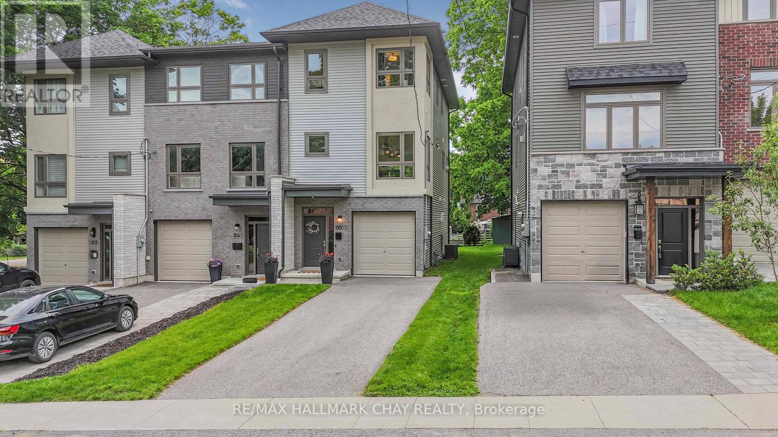 86 Clapperton St, Barrie, ON L4M 3G2