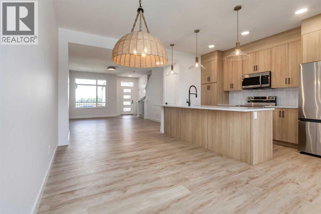110 Clydesdale Ave, Cochrane, AB T4C 3H5