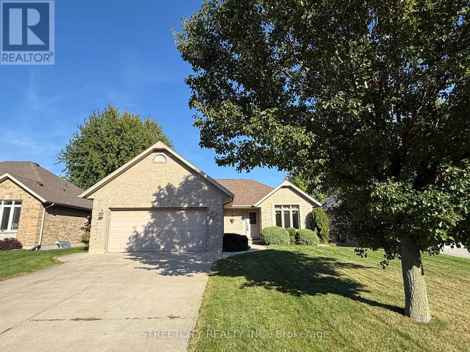 126 Stathis Blvd, Sarnia, ON N7S 5T5