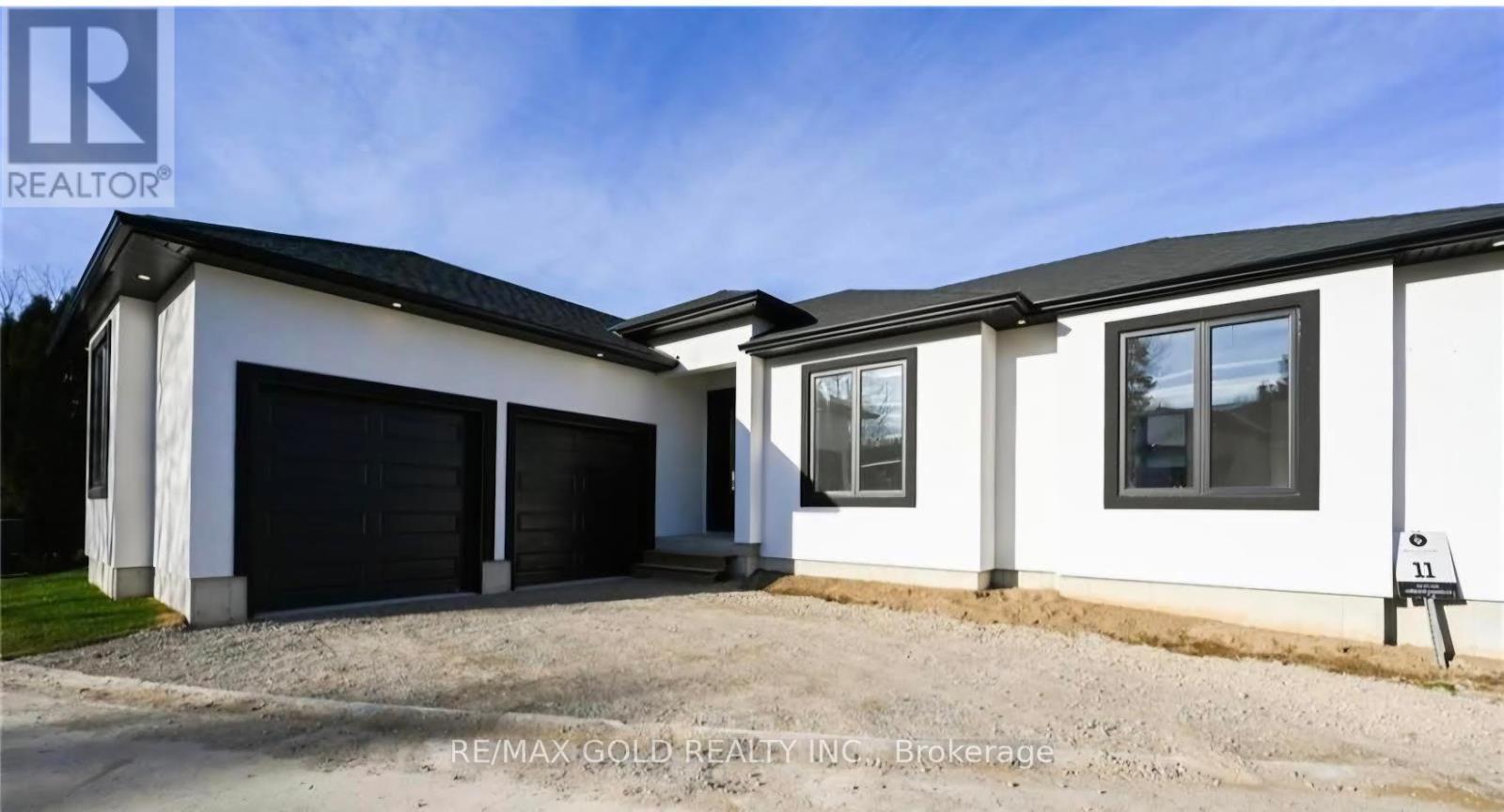 11 5 John Pound Rd, Tillsonburg, ON N4G 5X3