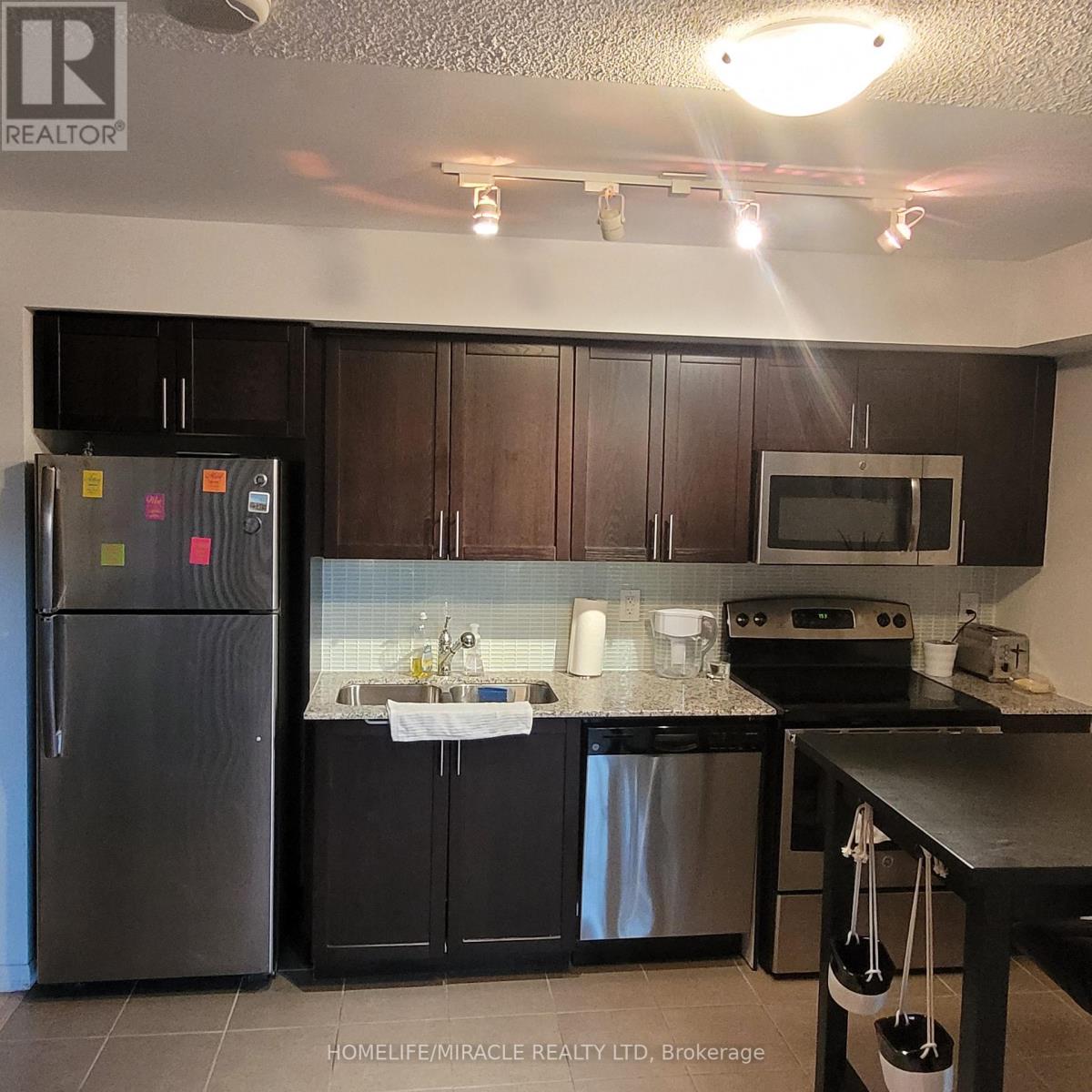 529 830 Lawrence Ave W, Toronto, ON M6A 0B6