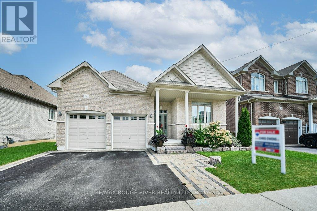 51 Elmer Adams Dr, Clarington, ON L1E 2L7