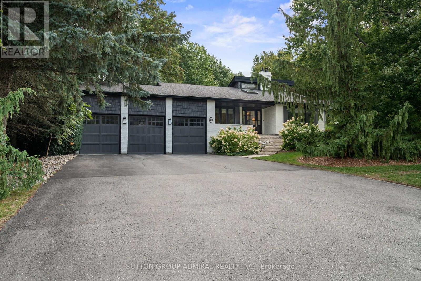 46 Munshaw Ct, King, ON L0G 1J0