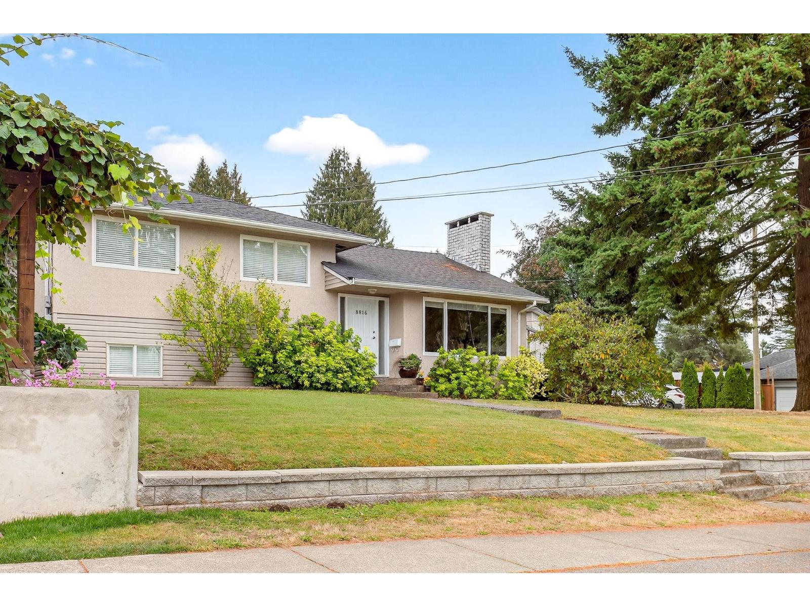 8816 Russell Dr, Delta, BC V4C 4P7