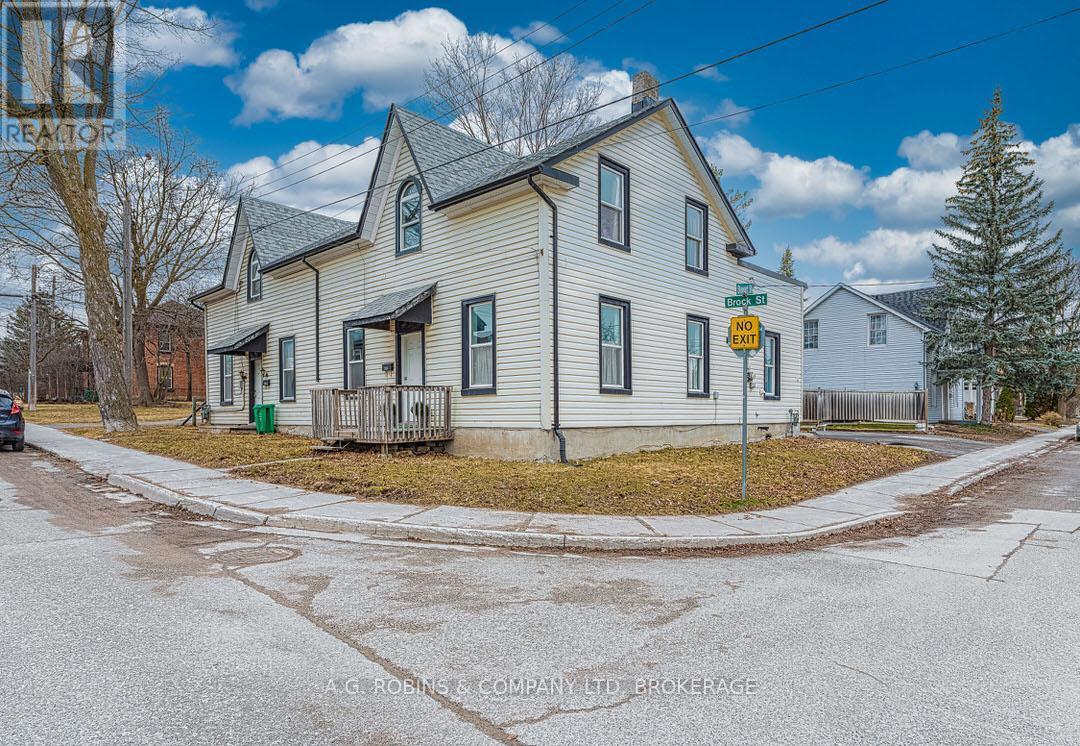 284 Brock St, Peterborough, ON K9H 2R1