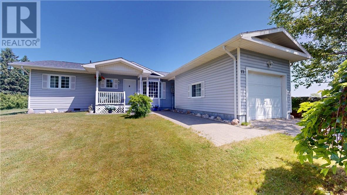 12 Islandview, Central Manitoulin, ON P0P 1S0