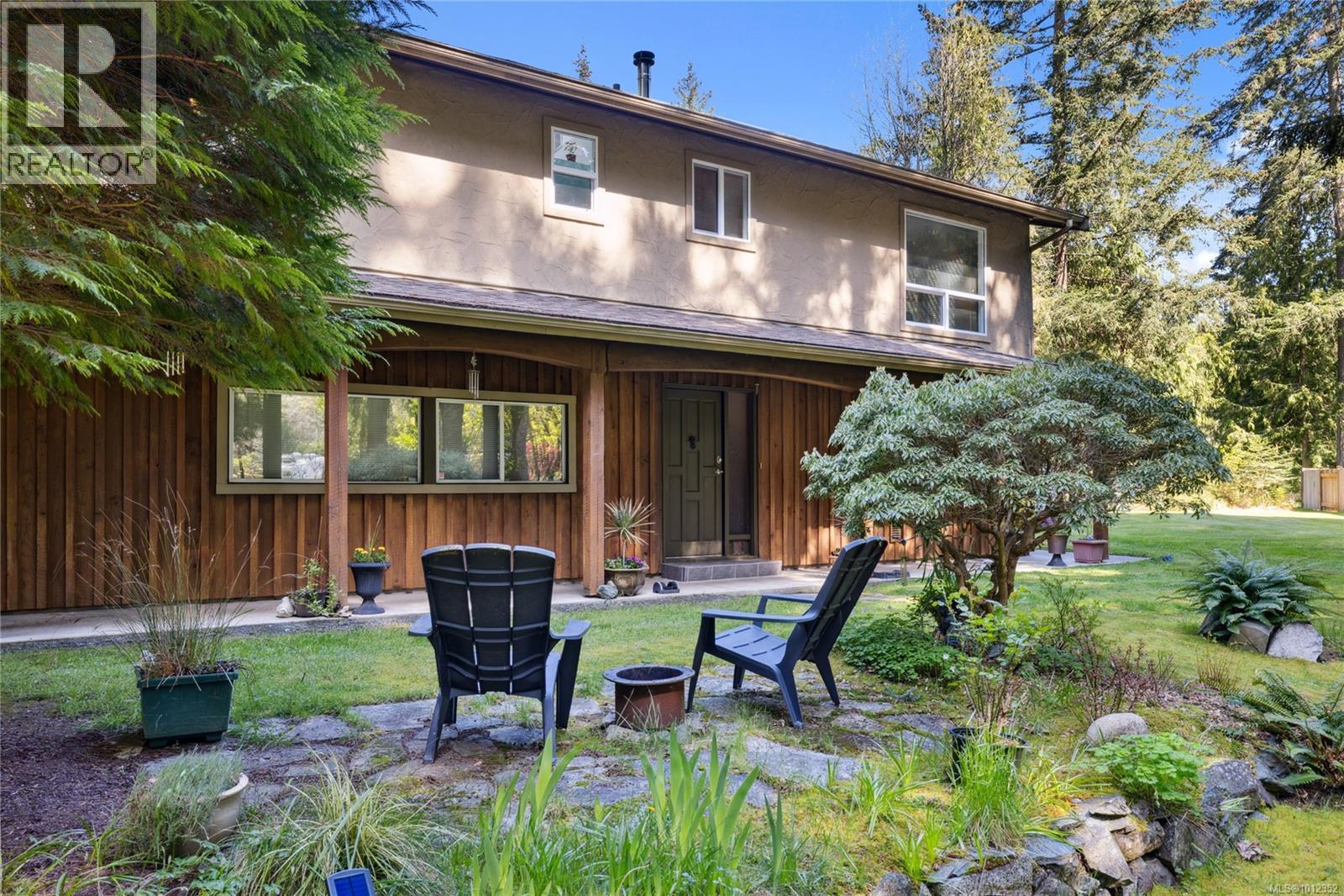 658 Martindale Rd, Parksville, BC V9P 1R8