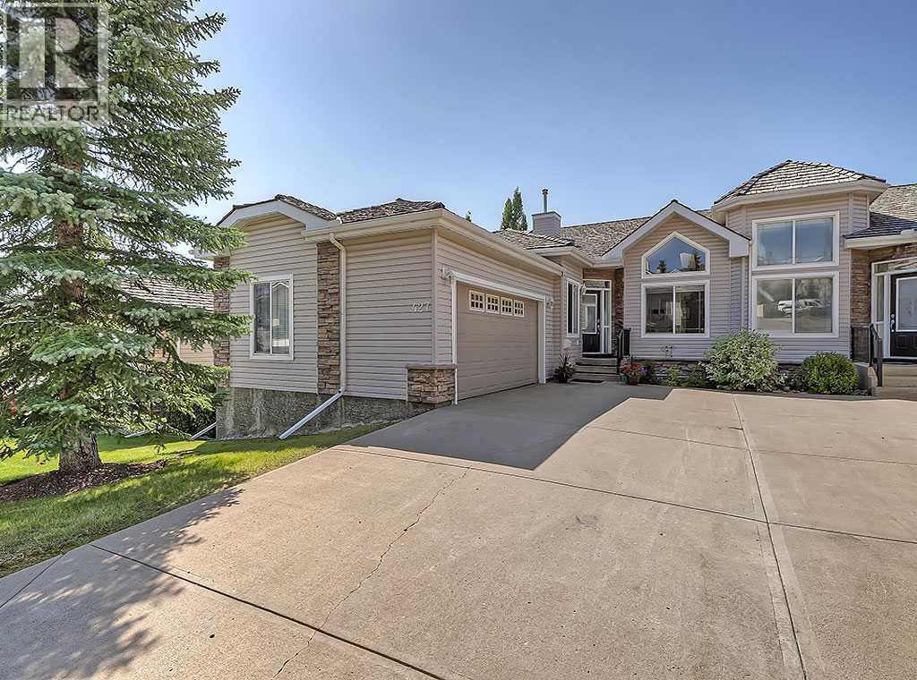 427 Rocky Vista Gdns NW, Calgary, AB T3G 5V1