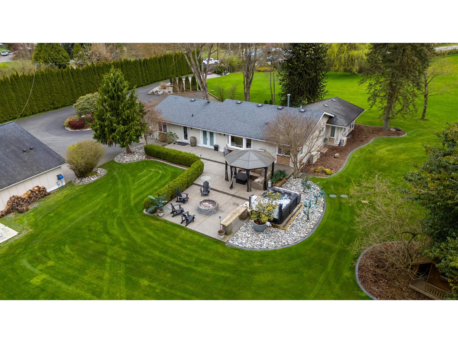 27720 Joanita Pl, Abbotsford, BC V4X 2C3