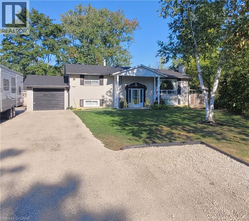 1118 Diltz Rd, Dunnville, ON N1A 2W2