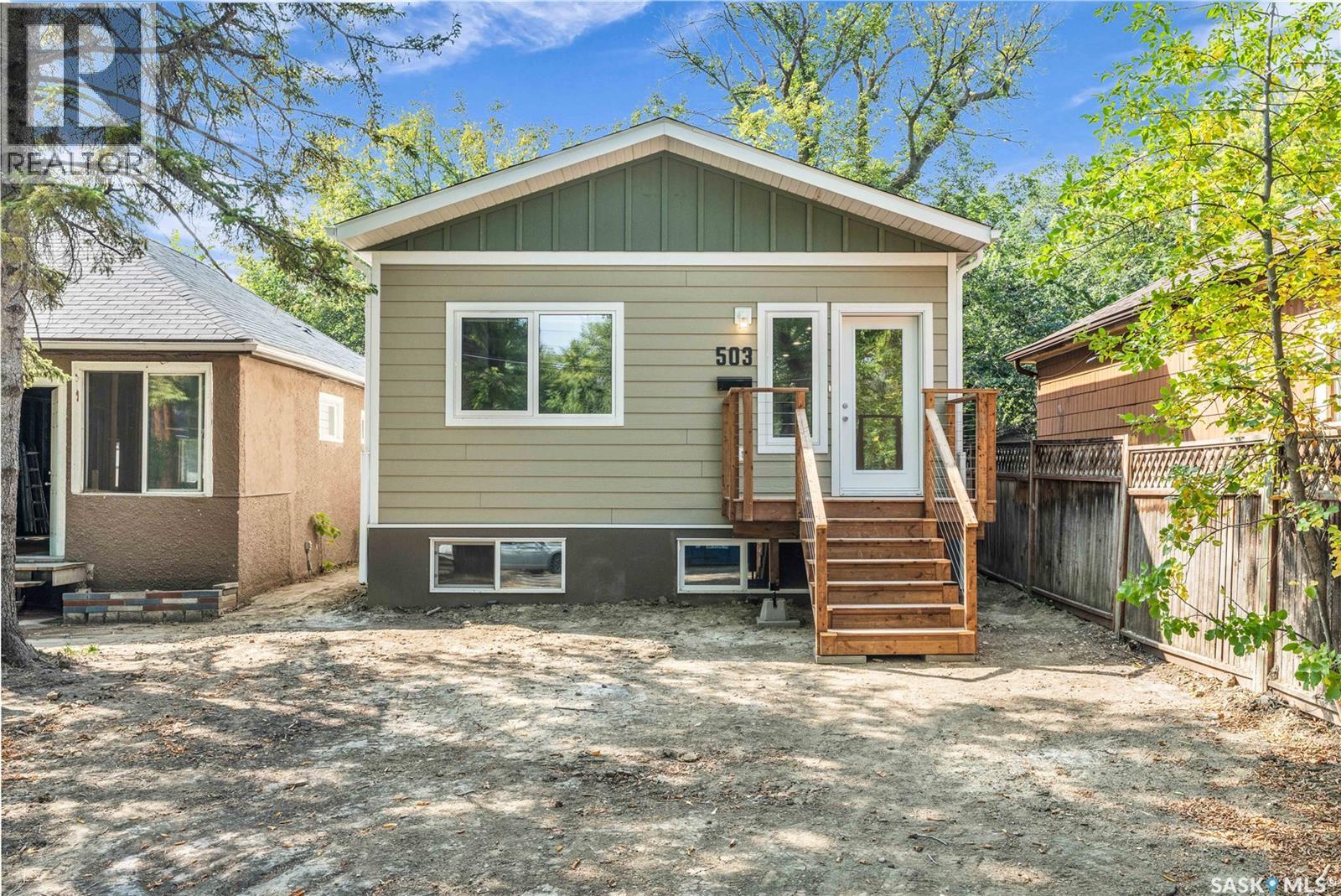 503 F Ave N, Saskatoon, SK S7L 1W2