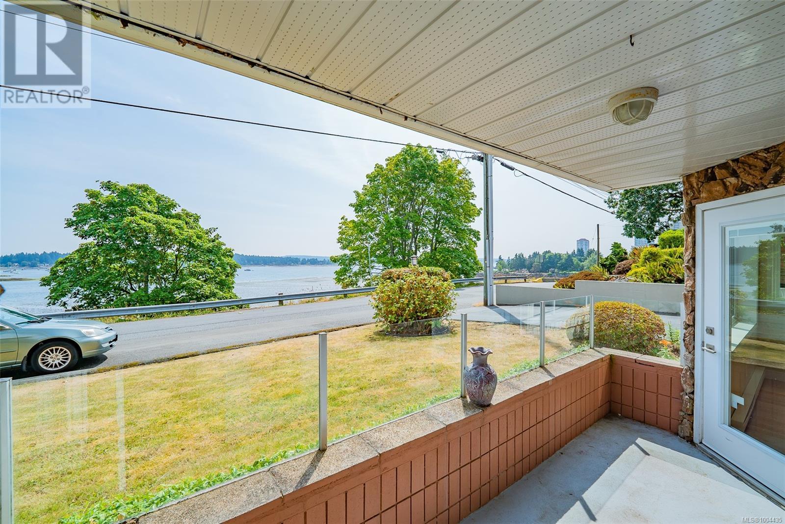 145 Newcastle Ave Unit 101 Ave, Nanaimo, BC V9S 4H7