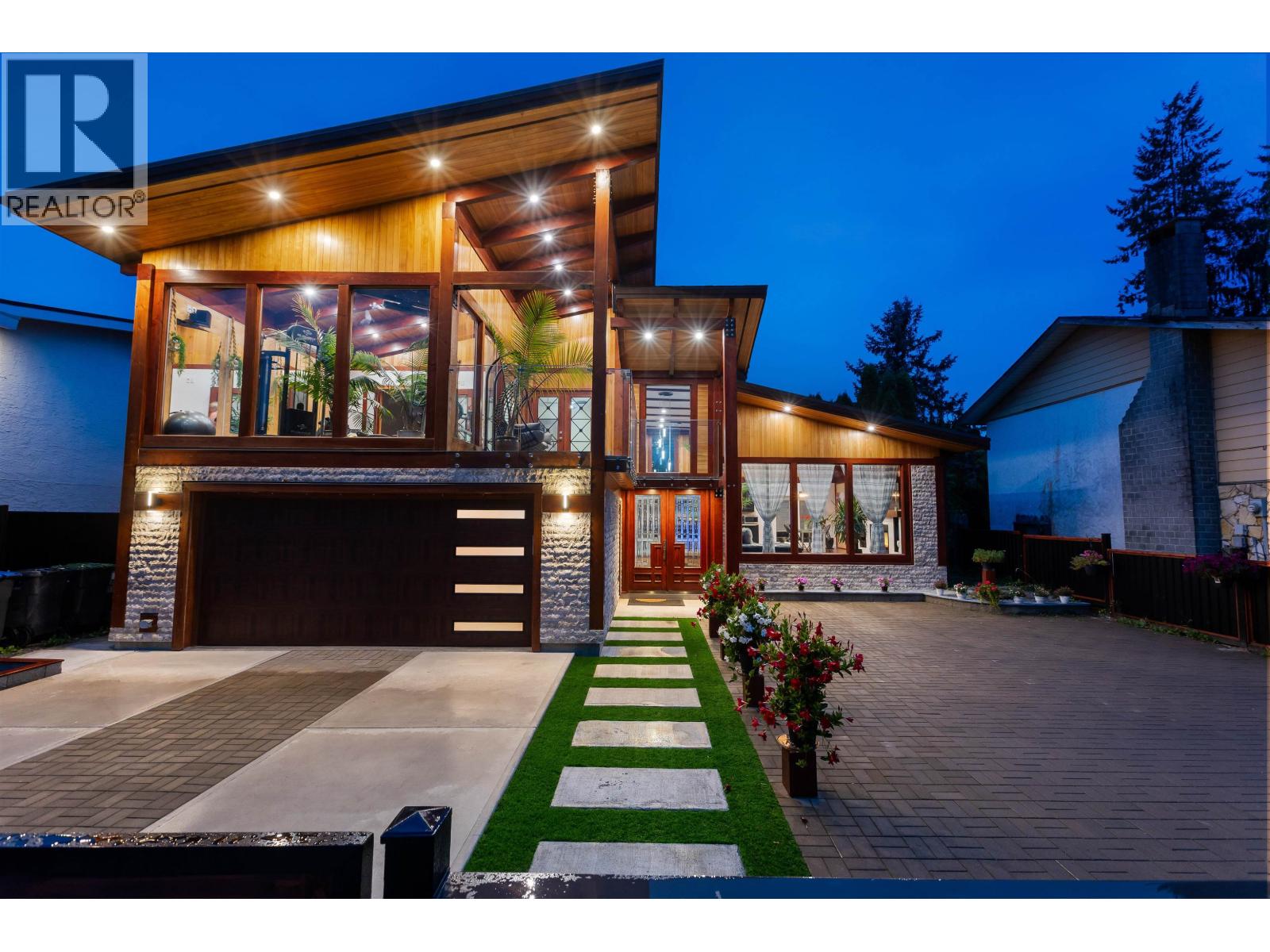852 Wright Ave, Port Coquitlam, BC V3B 1W1