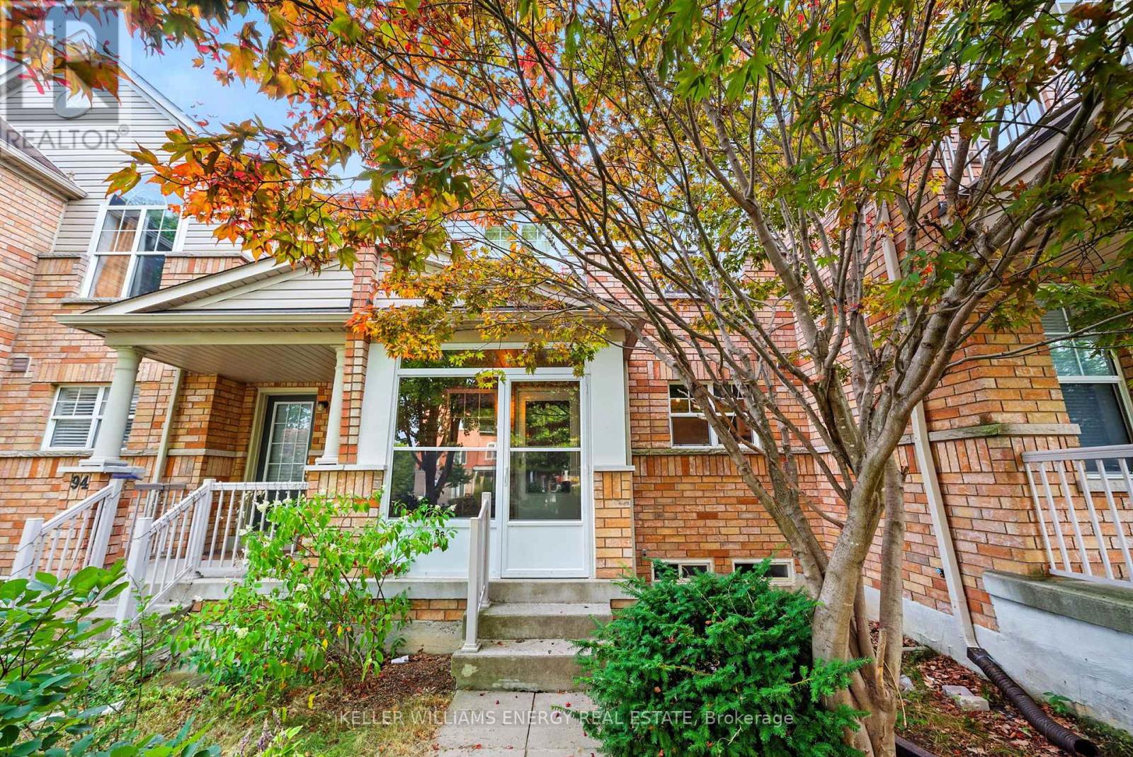 96 Port Union Rd, Toronto, ON M1C 5K4