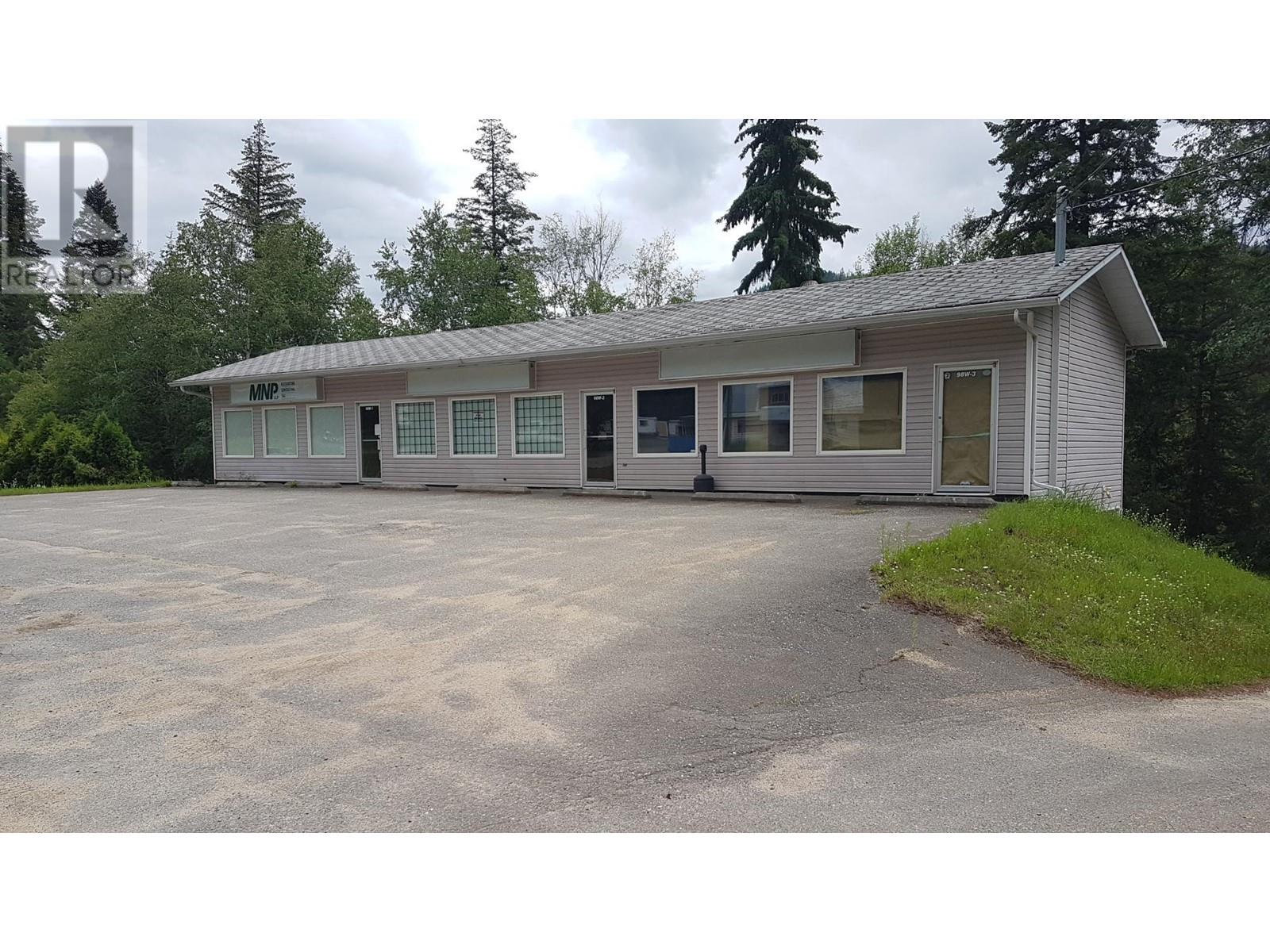 98 Old N Thompson Hwy W, Clearwater, BC V0E 1N1