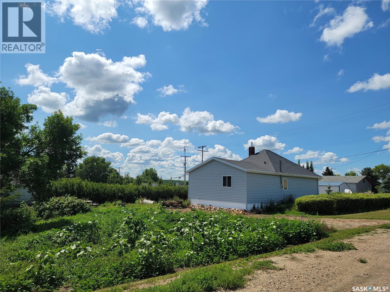 303 2 St, Denzil, SK S0L 2C0