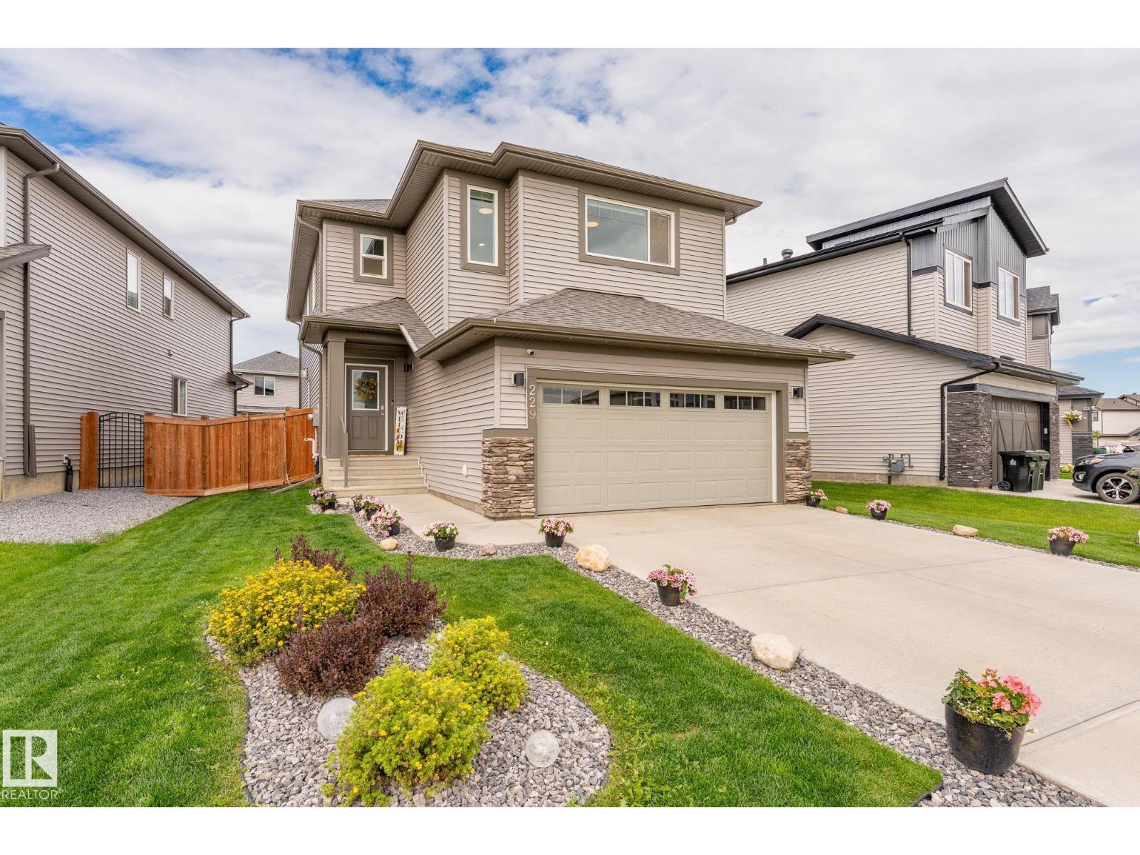 229 Caledon Cr, Spruce Grove, AB T7X 0Y6