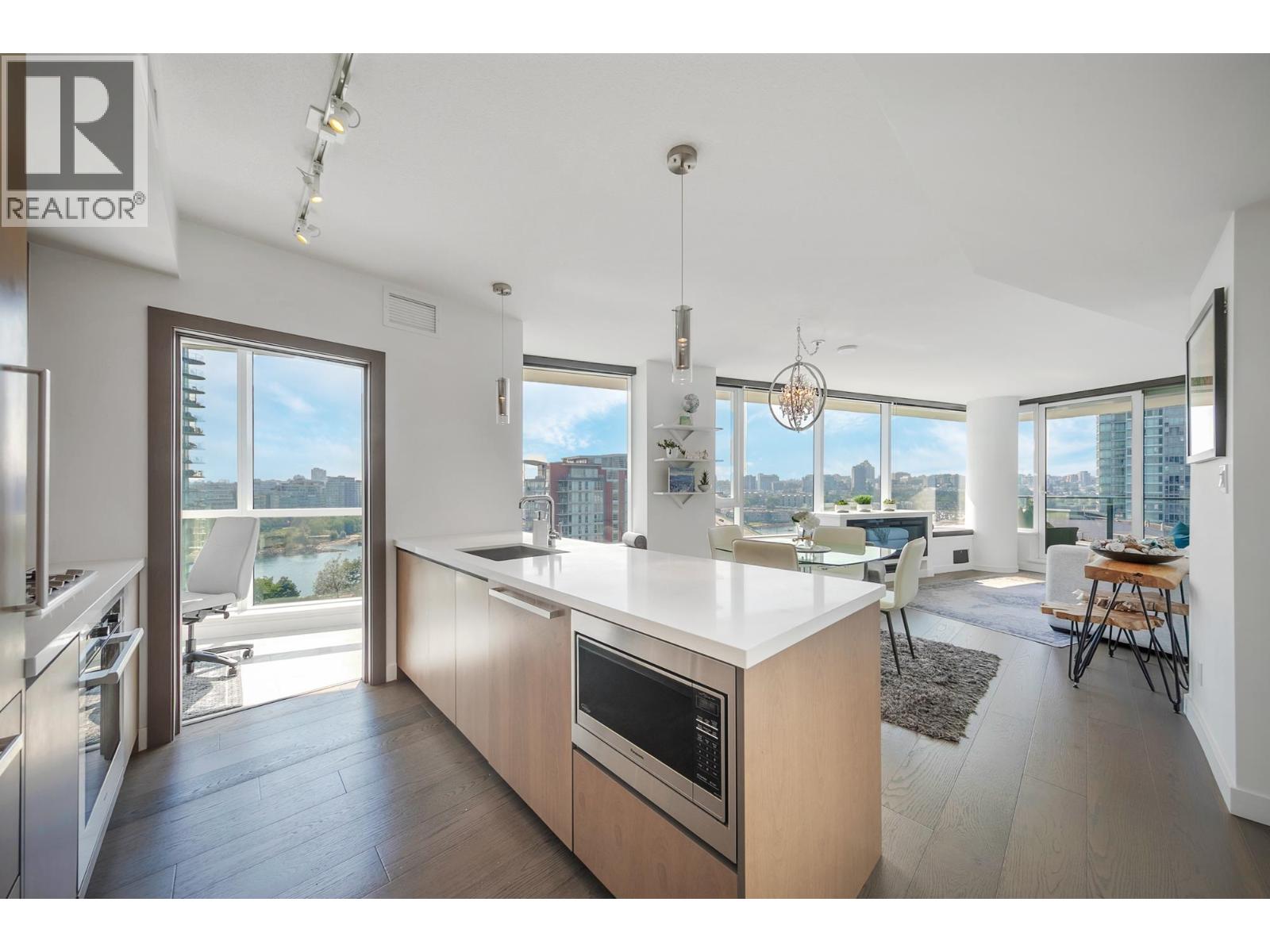 68 Smithe Street Unit 1509, Vancouver, BC V6B 0P4