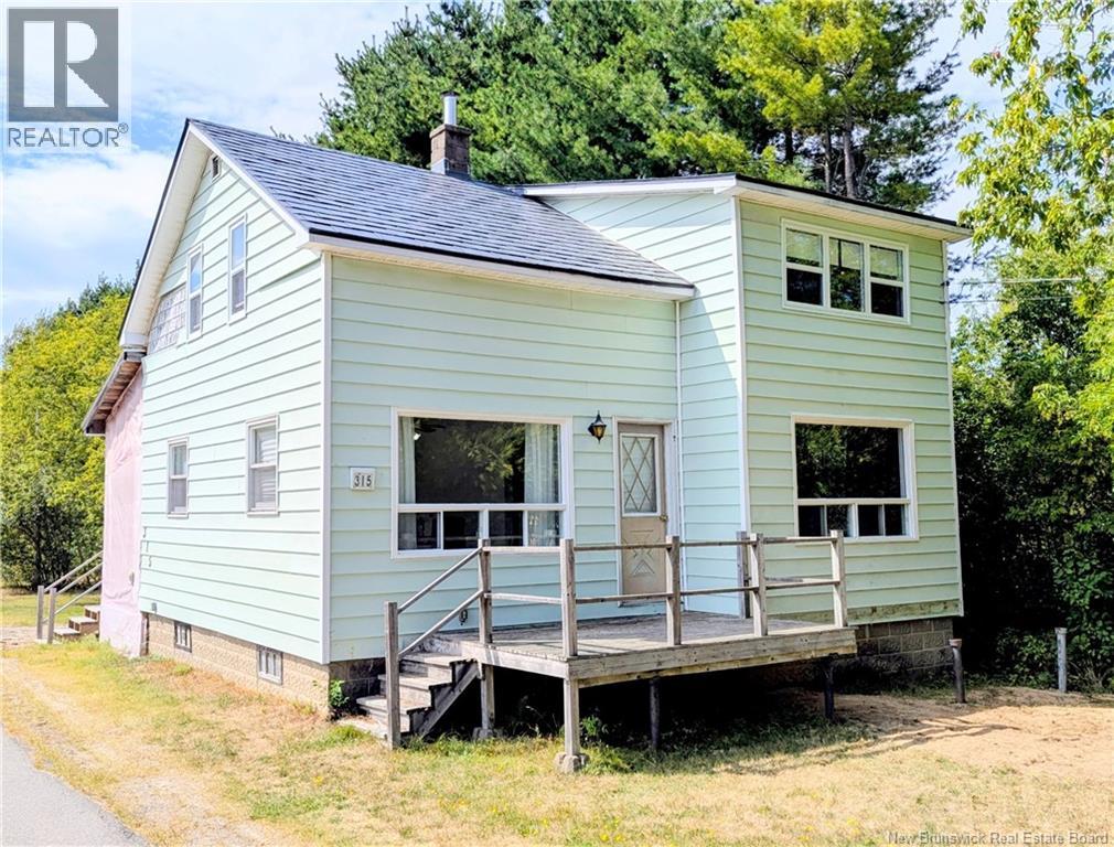315 Spruce St, Miramichi, NB E1V 3E6