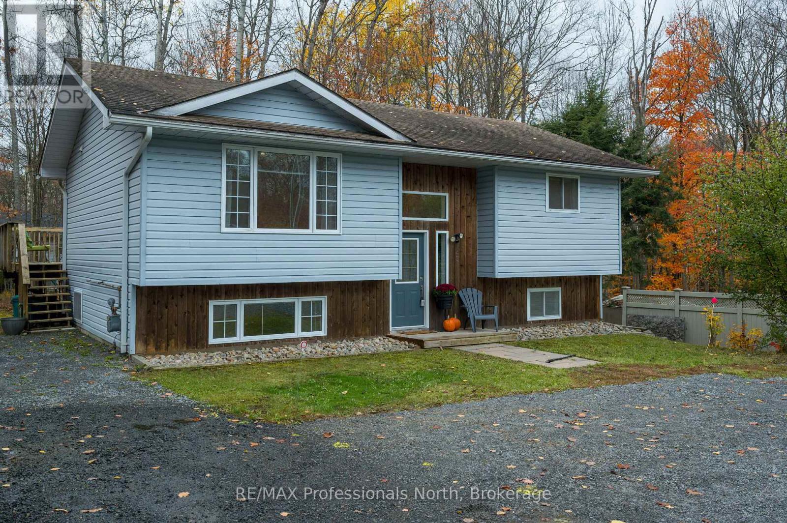 45 Yonge St S, Huntsville, ON P1H 1V1