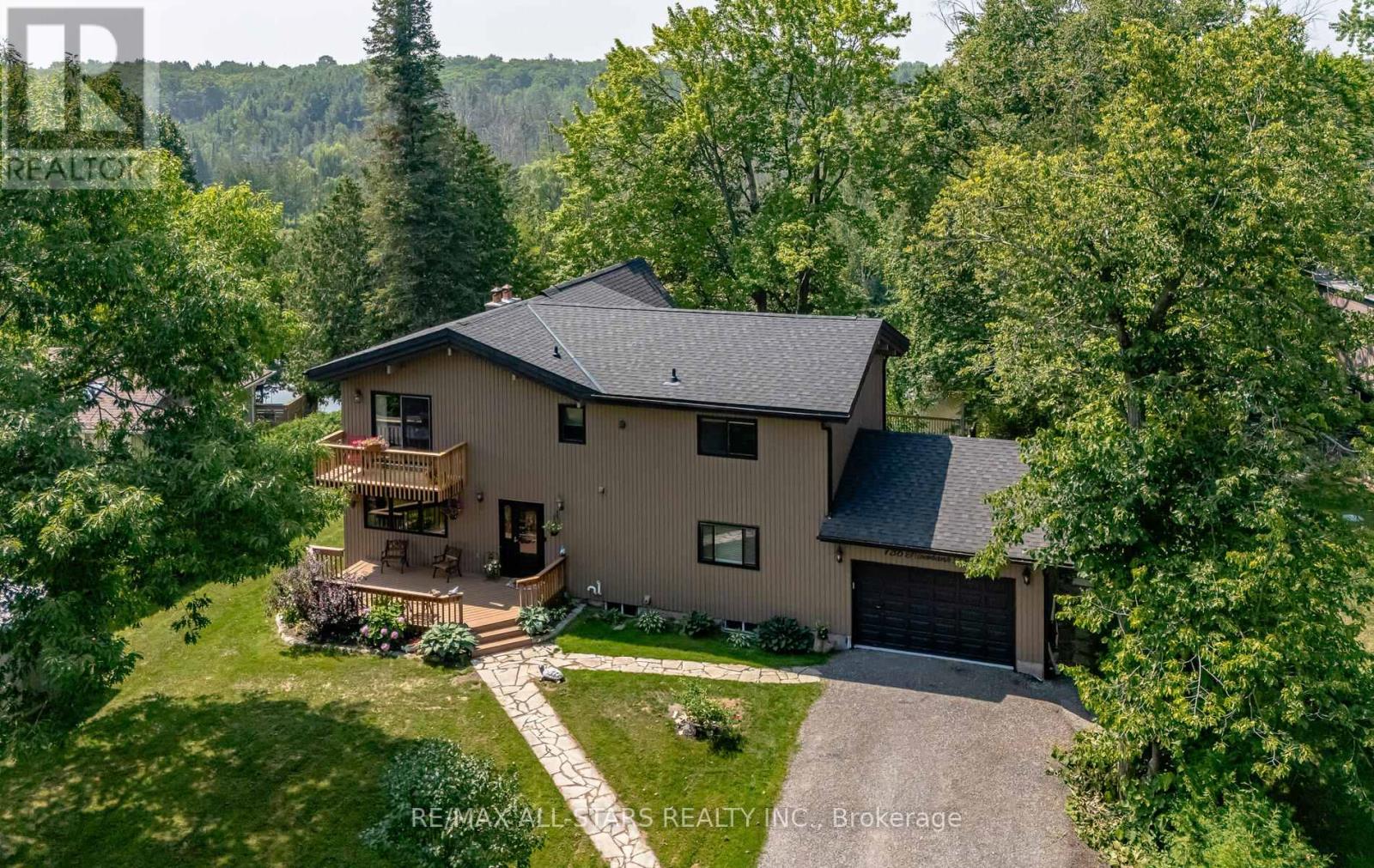136 Riverbank Dr, Georgina, ON L0E 1N0