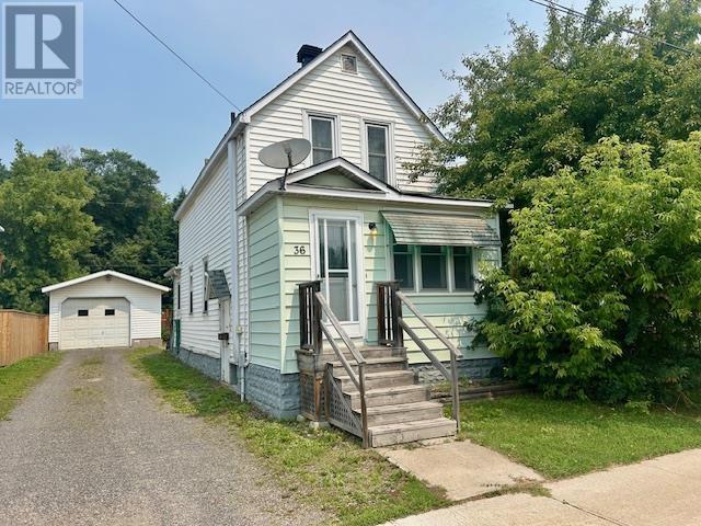 36 St Andrews Ter, Sault Ste. Marie, ON P6C 1B1