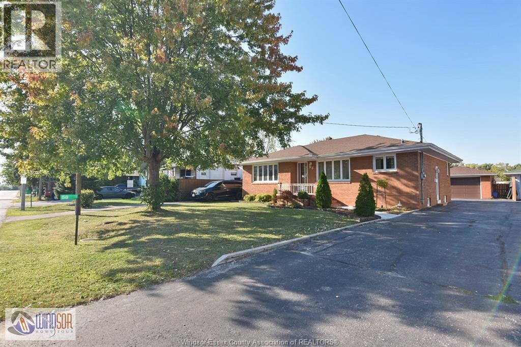 58 Texas Rd, Amherstburg, ON N9V 2R7