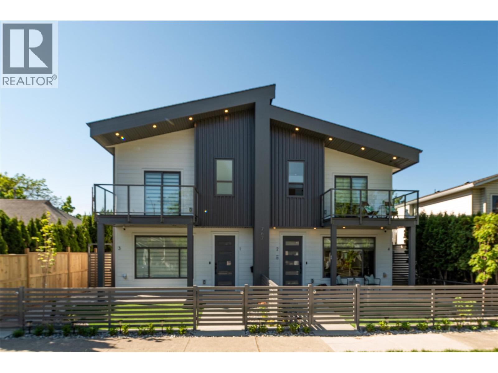 787 Lawson Avenue Unit 2, Kelowna, BC V1Y 6S9