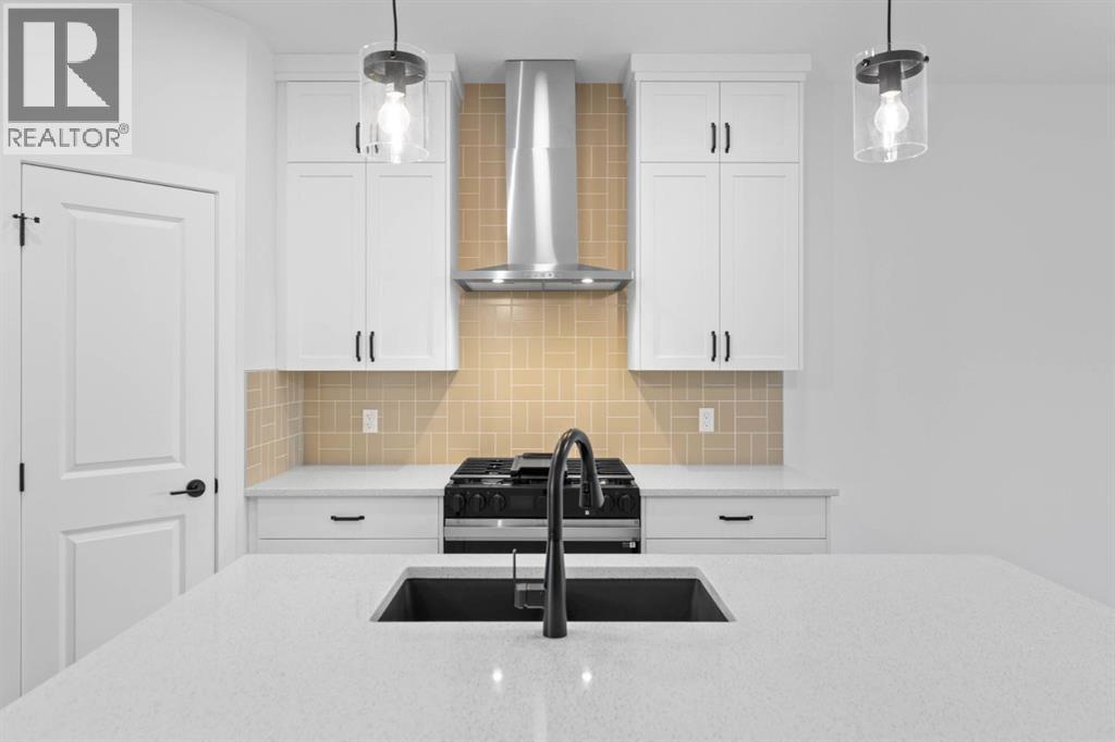 440 Lewiston Lndg NE, Calgary, AB T3P 2J5