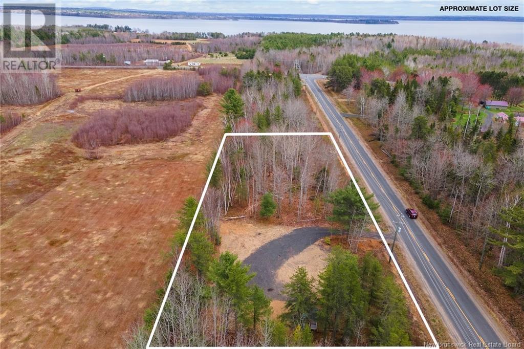 385 Evans Rd, Grand Lake, NB E4B 2H1