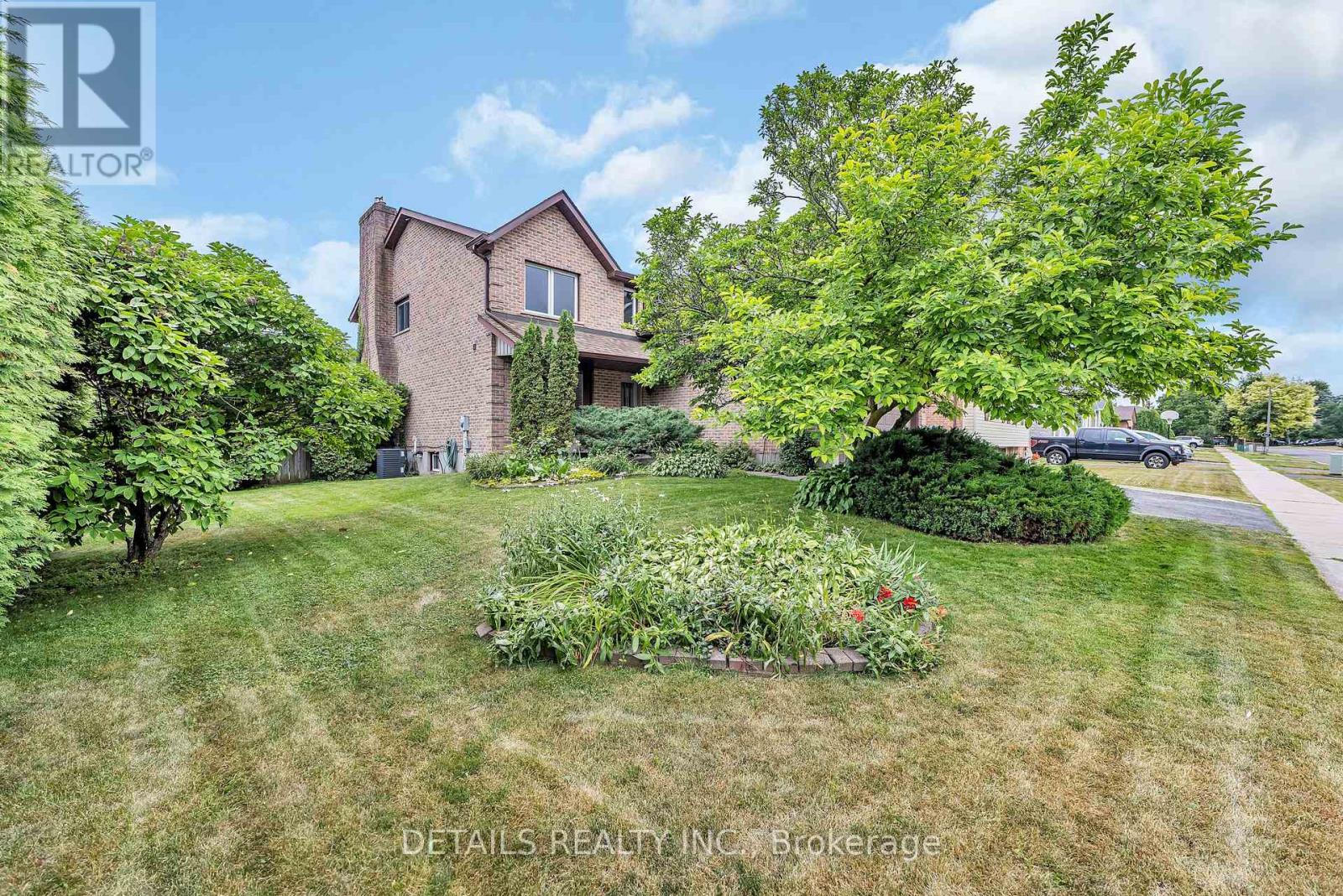 1020 Ambleside Cres S, Kingston North Of Taylor-kidd Blvd, ON K7P 2B3
